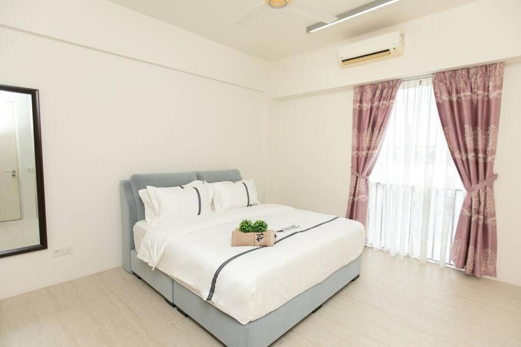 Pangsapuri 5 Stars Slightly Seaview By The Sea 6pax *