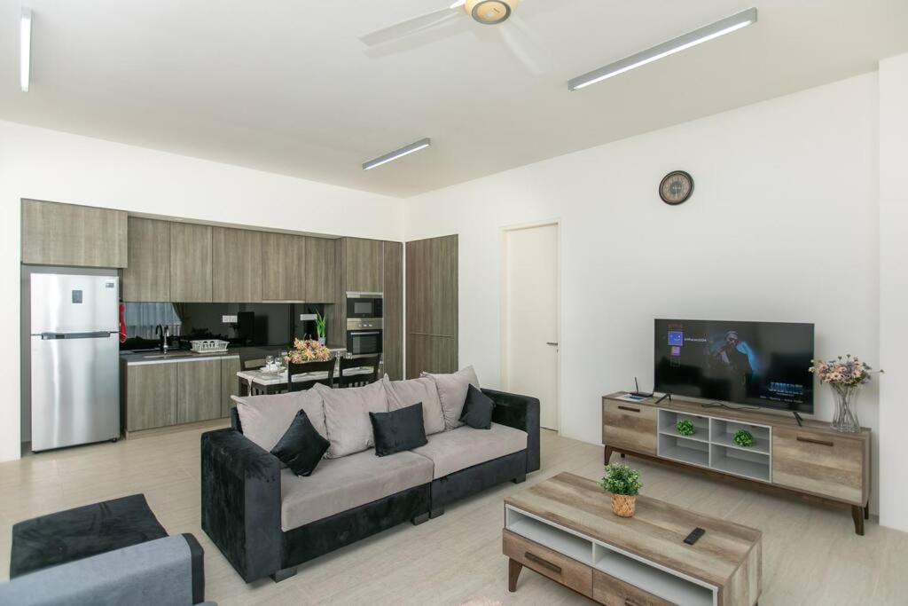 5 Stars Slightly Seaview By The Sea 6pax