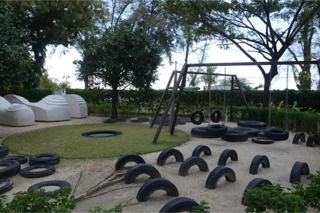 5 Stars Slightly Seaview By The Sea 6pax Apartment