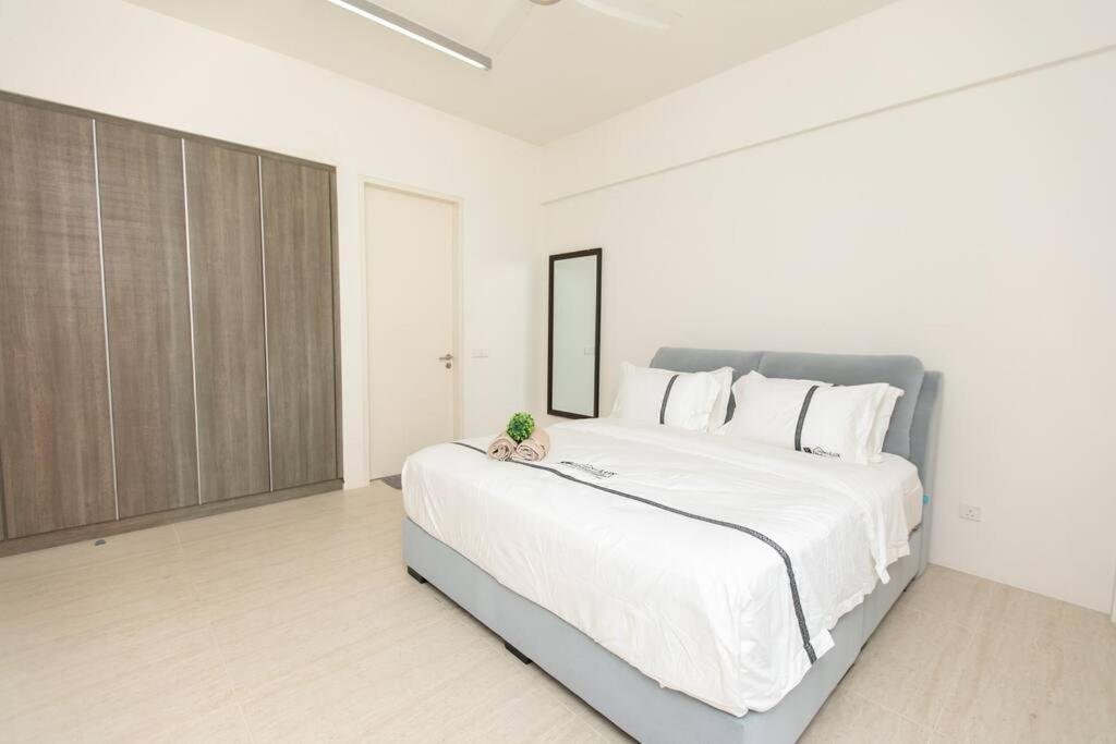 5 Stars Slightly Seaview By The Sea 6pax